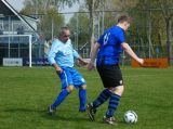 S.K.N.W.K. 3 - FC De Westhoek '20 4 (comp.) seizoen 2021-2022 (70/108)